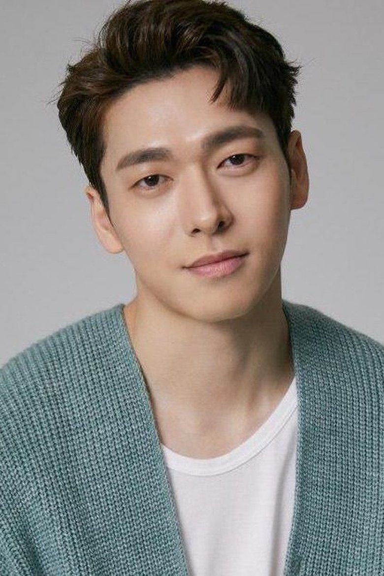 Shin Soo-oh Portrait of Shin Soo-oh