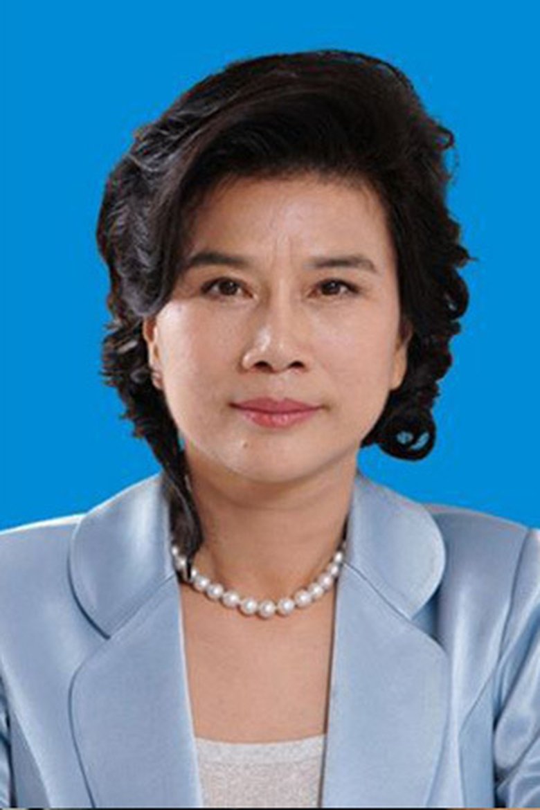 Mingzhu Dong Portrait of Mingzhu Dong