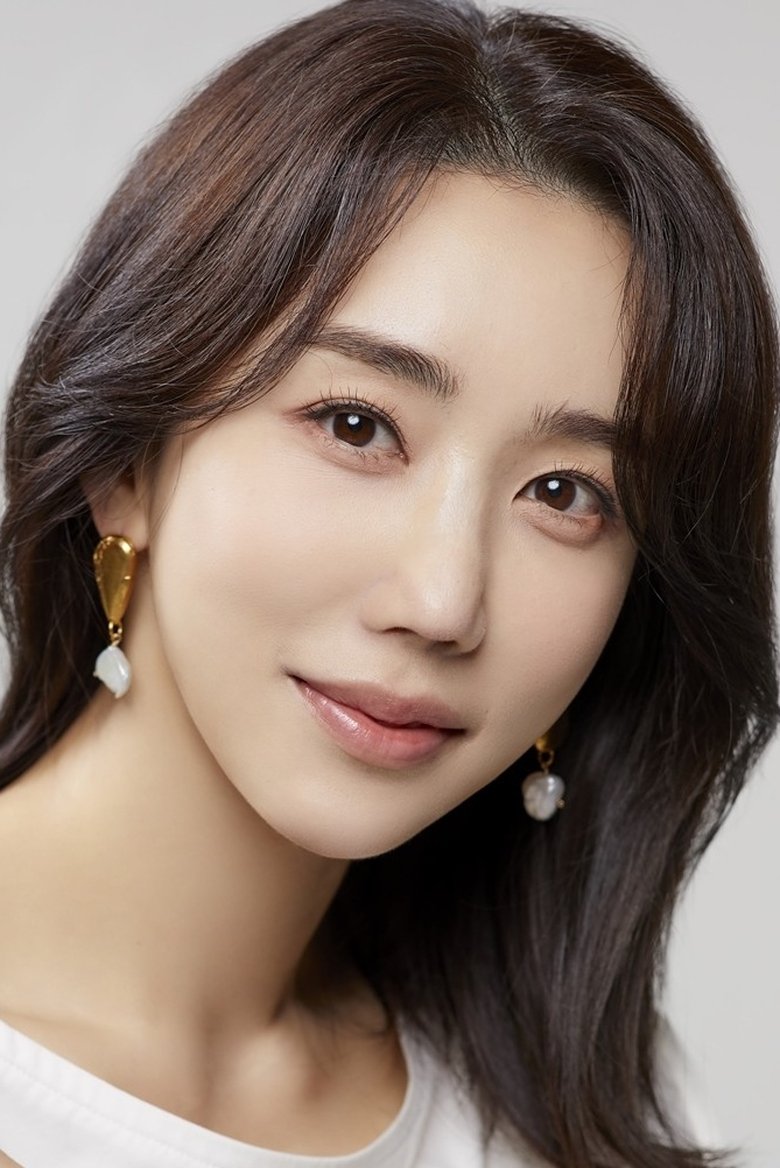 Shin Soo-jung Portrait of Shin Soo-jung