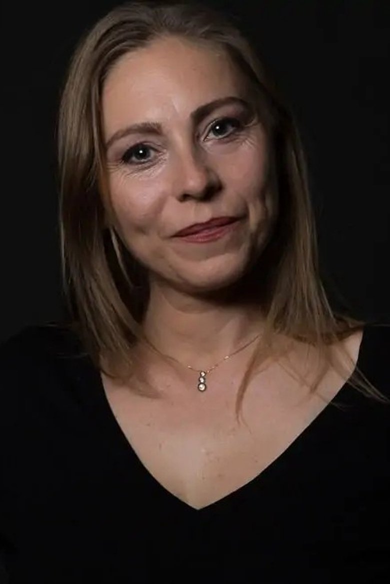 Jülide Güven Portrait of Jülide Güven