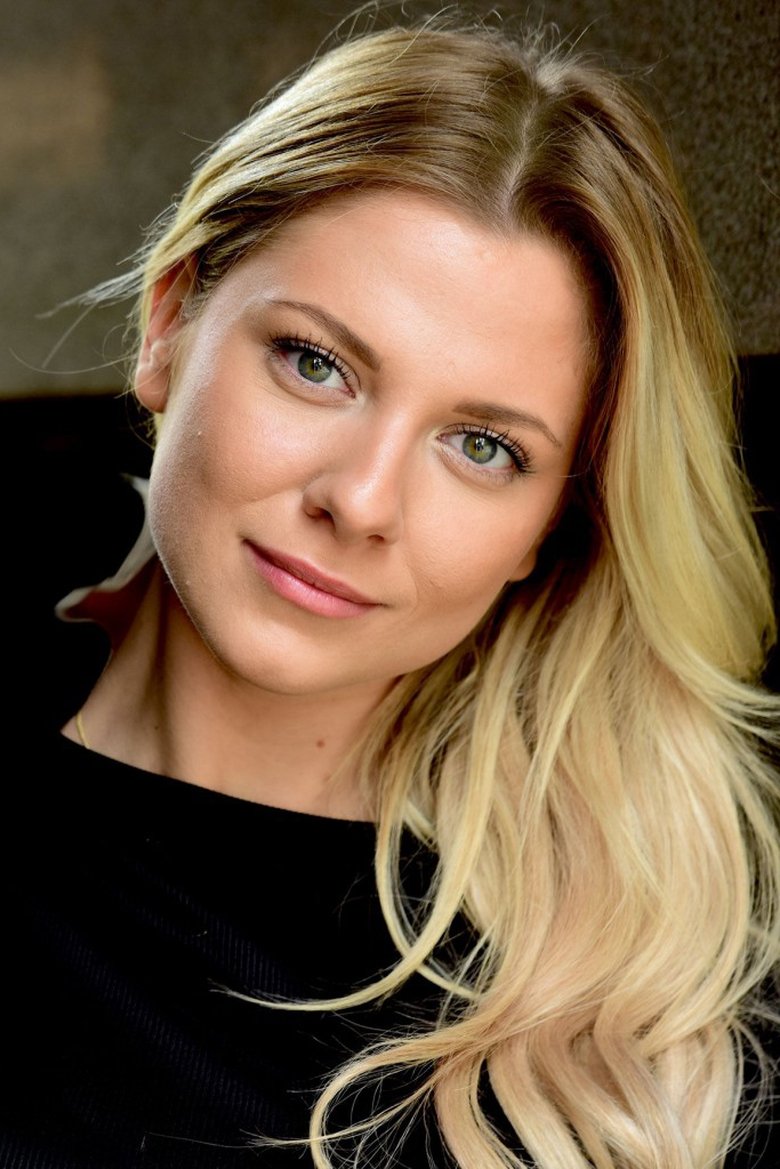 Valentina Pahde Portrait of Valentina Pahde