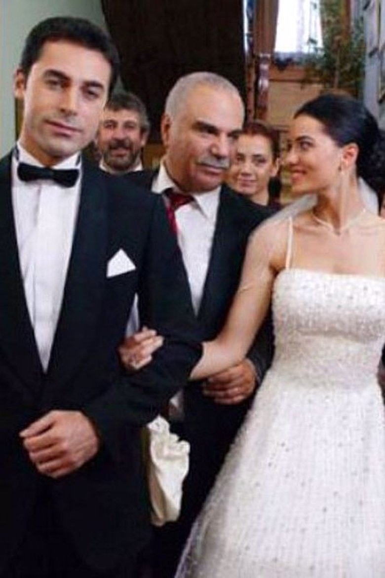 Episodes in Yaprak Dökümü - Season 3 - Season 3 Poster of Episodes in Yaprak Dökümü - Season 3 - Season 3