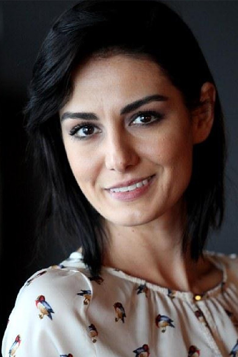 Özlem Yılmaz Portrait of Özlem Yılmaz