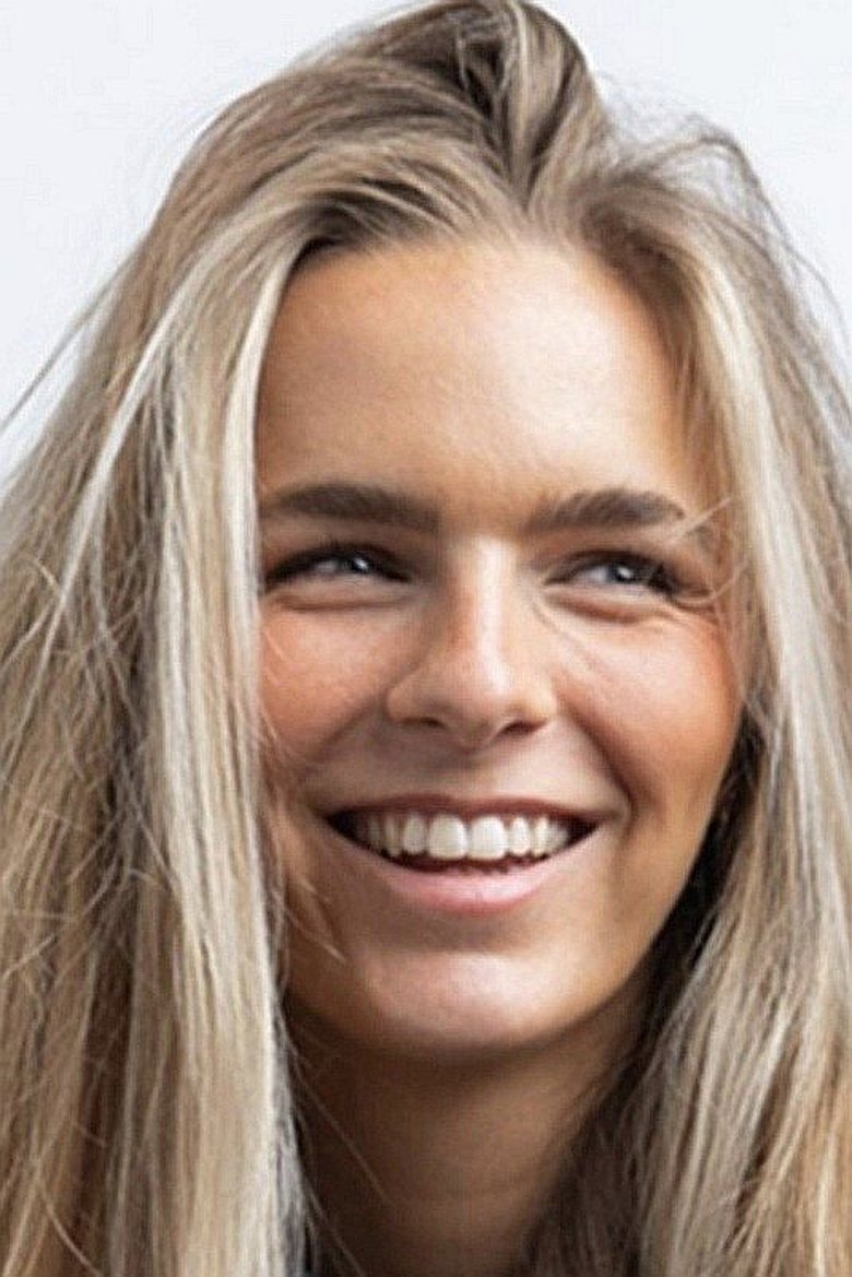 Lies Zhara Portrait of Lies Zhara