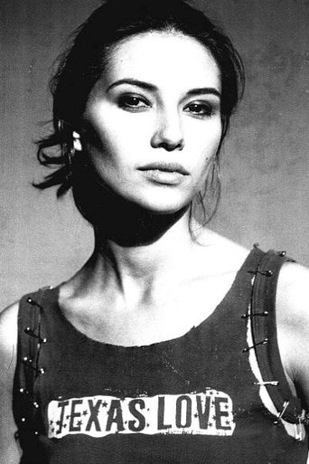 Portrait of Amara Zaragoza