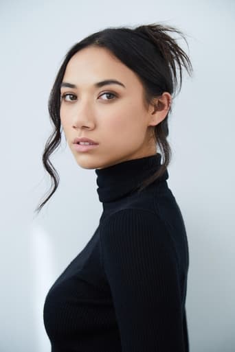 Portrait of Zoë Boe