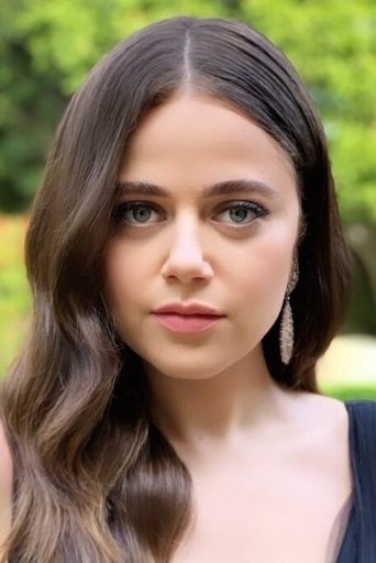 Portrait of Molly Gordon