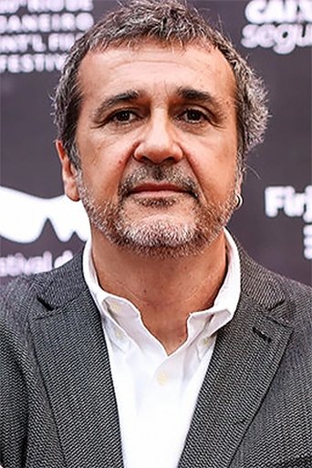 Portrait of José Alvarenga Jr.