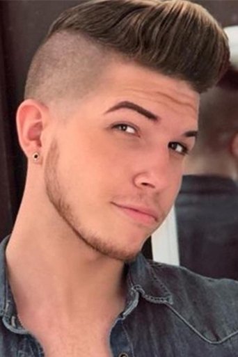 Portrait of Alyssa Hunter