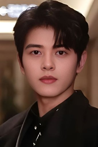Portrait of 左铭