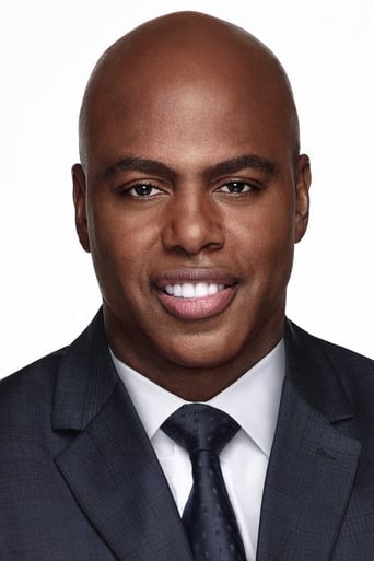 Portrait of Kevin Frazier