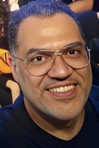 Portrait of Tom Pires