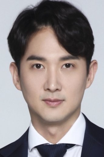 Portrait of Jang Yoon-woo