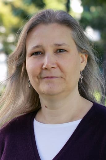 Portrait of Amy Hennig