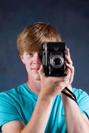 Portrait of Noah Lindauer