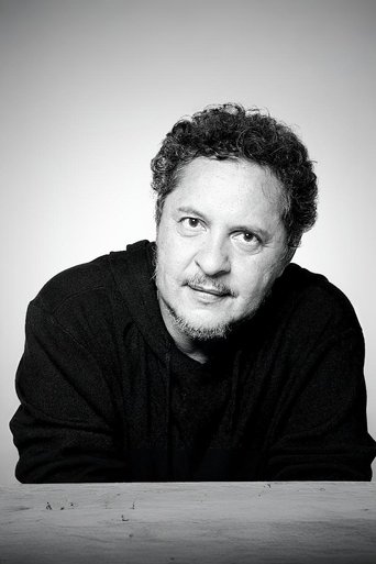 Portrait of Gilson Gomes