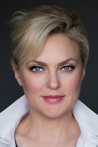 Portrait of Elaine Hendrix