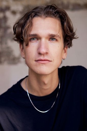 Portrait of Alex Junge