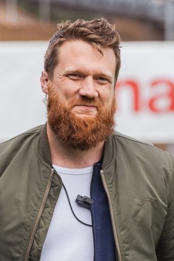 Portrait of Simon Helbling