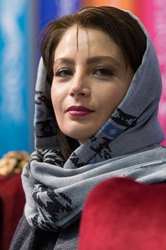 Portrait of Azadeh Nobahari