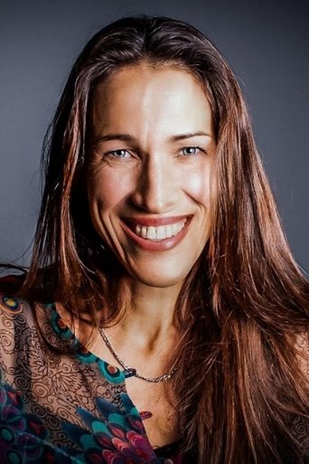Portrait of Claudia Urbschat-Mingues