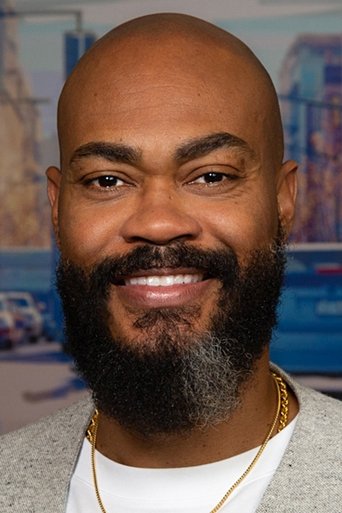 Portrait of Tyree Dillihay