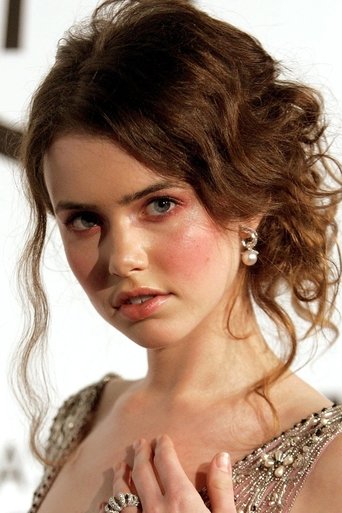 Portrait of Nicole Linkletter