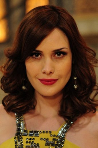 Portrait of Mayana Moura