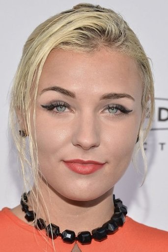 Portrait of Maty Noyes
