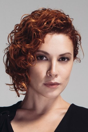 Portrait of Açelya Topaloğlu