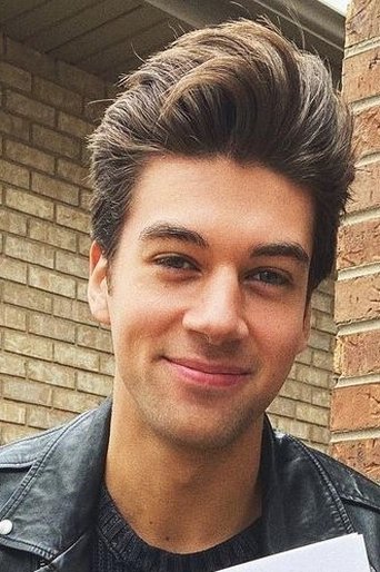Portrait of Zac Mirabelli