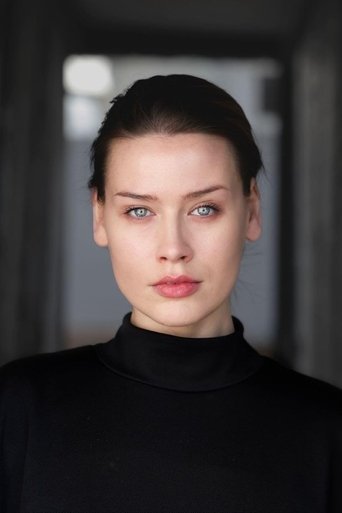Portrait of Leanne Joyce