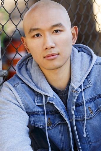 Portrait of Kenneth Huynh