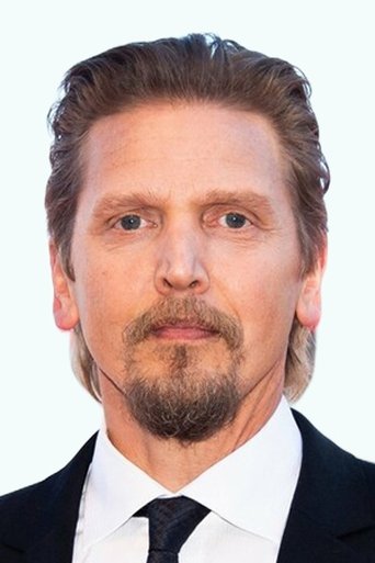Portrait of Barry Pepper