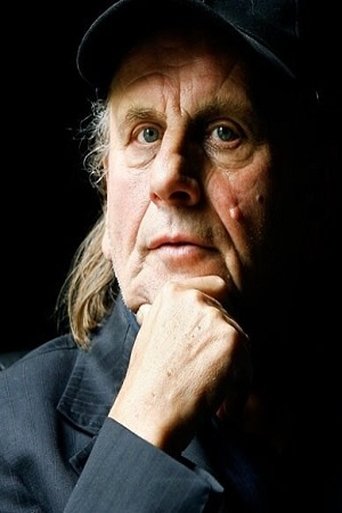 Portrait of Harry Muskee