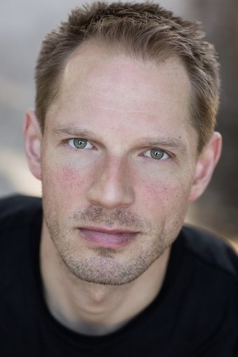 Portrait of Lars van Riesen