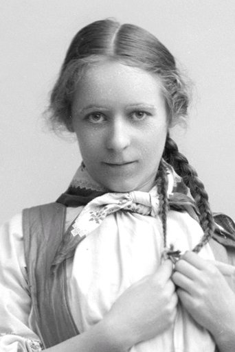 Portrait of Ester Julin
