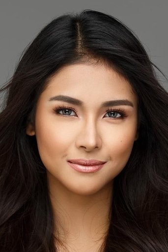 Portrait of Sanya Lopez