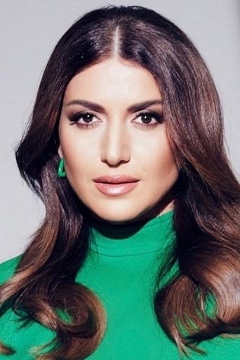 Portrait of Sara Shor