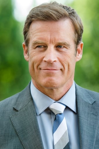 Portrait of Mark Valley