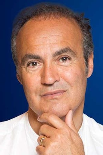 Portrait of Roland Perez