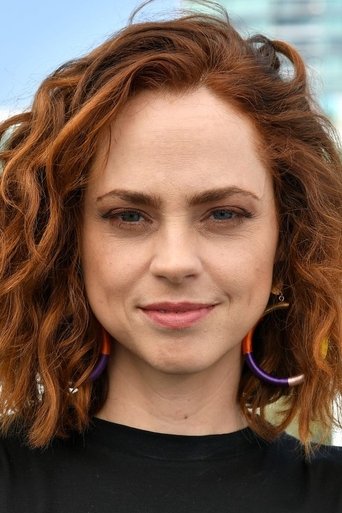 Portrait of Fiona Dourif