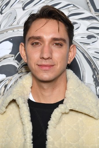Portrait of Oliver Sim
