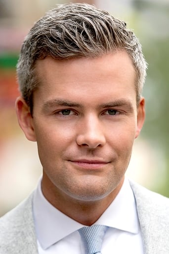 Portrait of Ryan Serhant