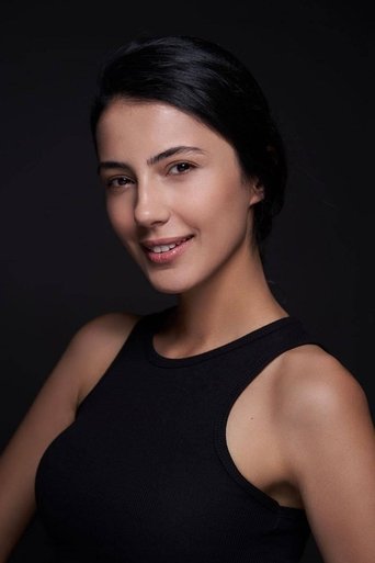 Portrait of Merve Uçer