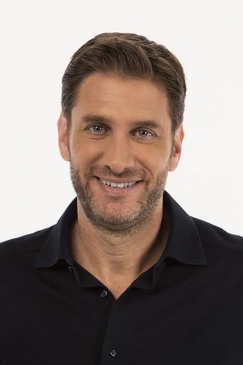 Portrait of Mike Greenberg