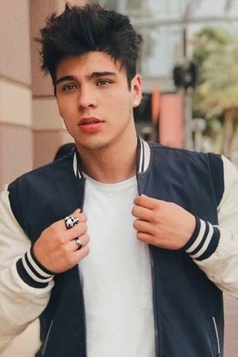 Portrait of Sebastian Villalobos