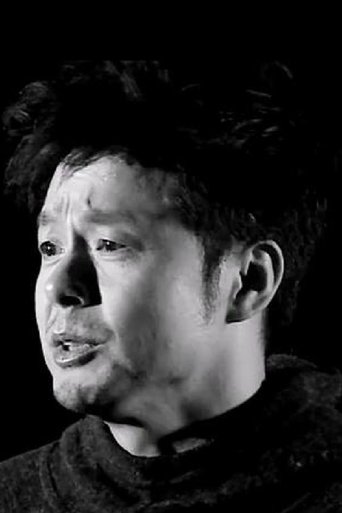 Portrait of 罗巍