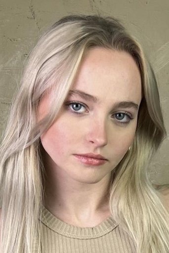 Portrait of Madison Wolfe