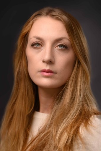 Portrait of Leah Jacksties